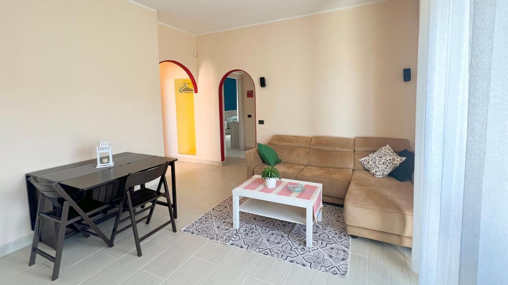 Apartamento Grimhouse, Nuovo Trilocale In Lucio Sestio